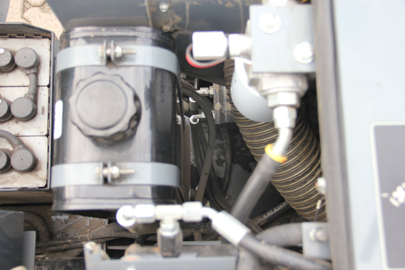 Tennant S20 mittelgroße Aufsitz-Kehrsaugmaschine Akkuvariante *Gebrauchtgerät*