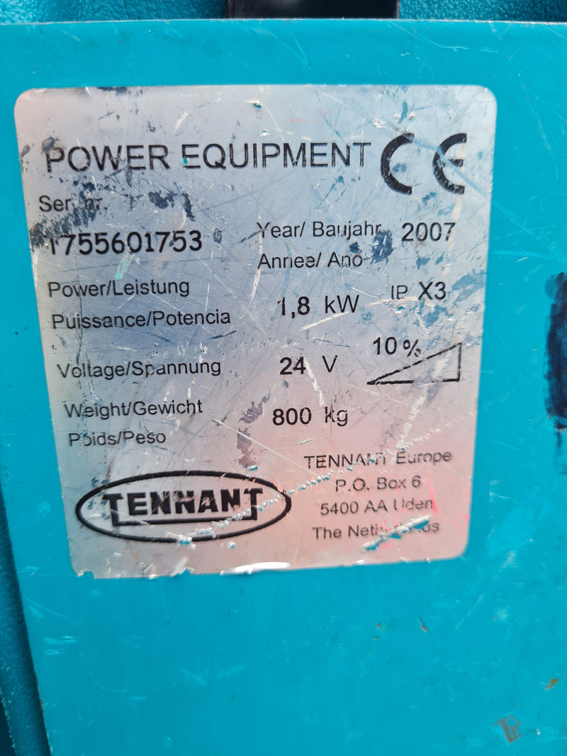 Tennant Aufsitz-Scheuersaugmaschine T7 inkl. Ladegerät *Gebrauchtgerät* Bj 2007